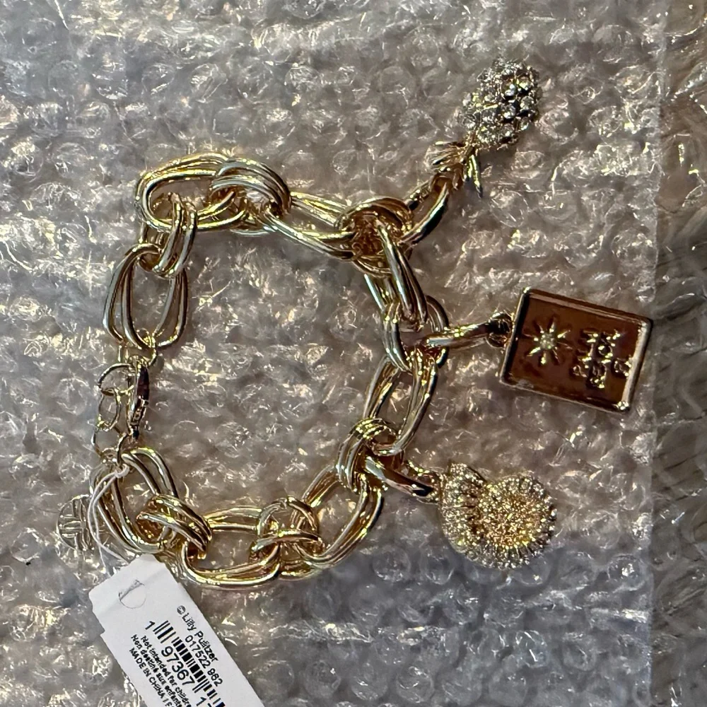 Lilly Pulitzer,NWT, charm bracelet, gold, rhinestone, shell/pineapple/Palm beach - Picture 4 of 6